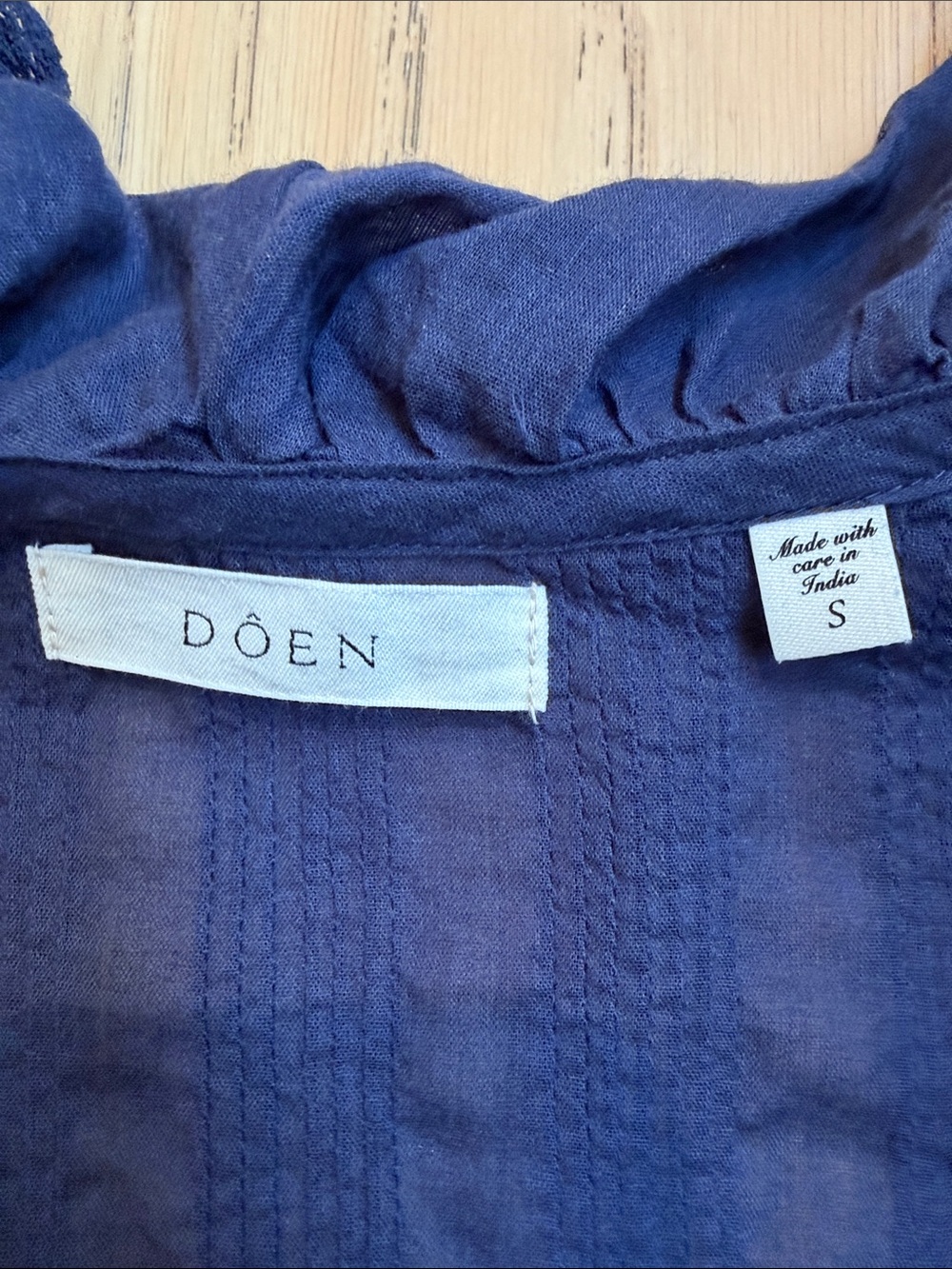 Doen Henri Ruffled Top - Picture 2 of 2